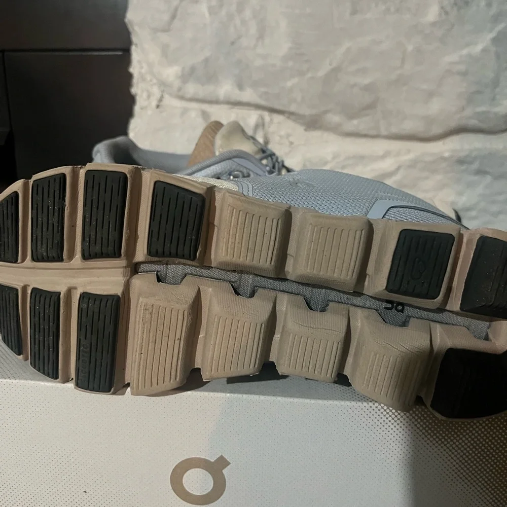 On Running Cloud 5 Women’s Running Shoes - Nimbus/Moon - Picture 5 of 6